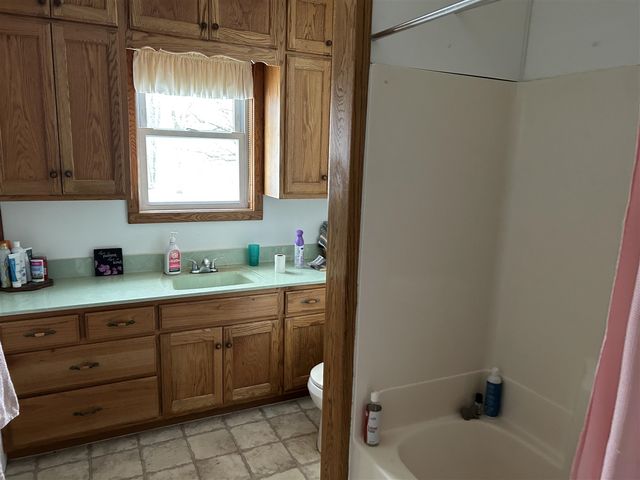 4273 W 80th Street, Fremont, MI 49412