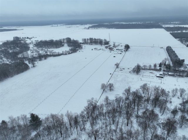 4273 W 80th Street, Fremont, MI 49412