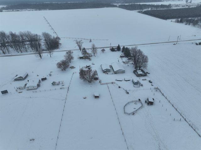 4273 W 80th Street, Fremont, MI 49412