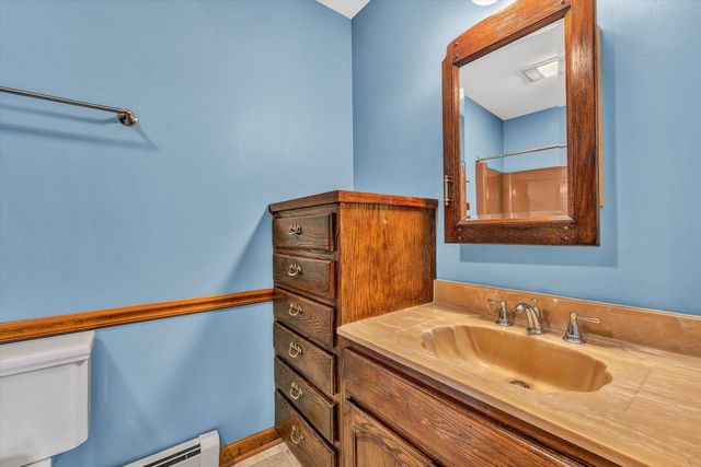 270 Parkside LN, Rocky Mount, VA 24151