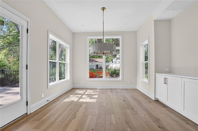 4617 W 72nd Street, Prairie Village, KS 66208