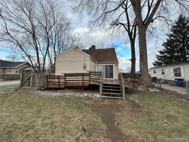 15545 Woodbine, Redford, MI 48239