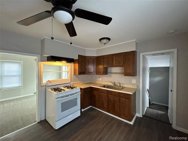 15545 Woodbine, Redford, MI 48239