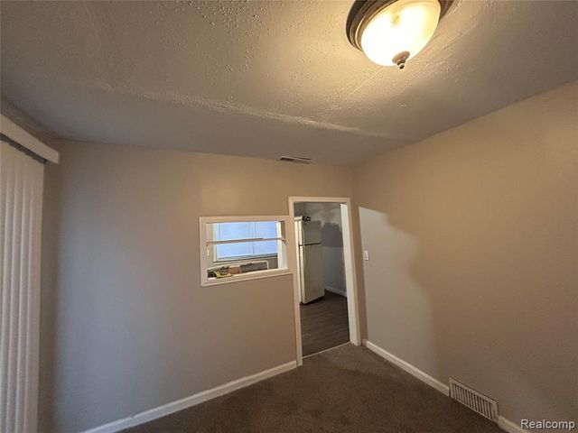 15545 Woodbine, Redford, MI 48239