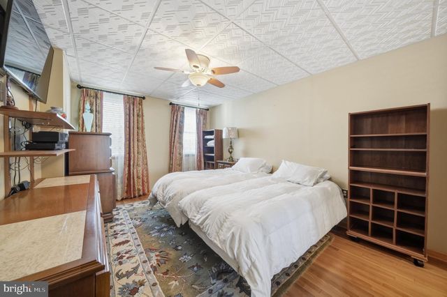 2110 S BROAD ST, Philadelphia, PA 19145