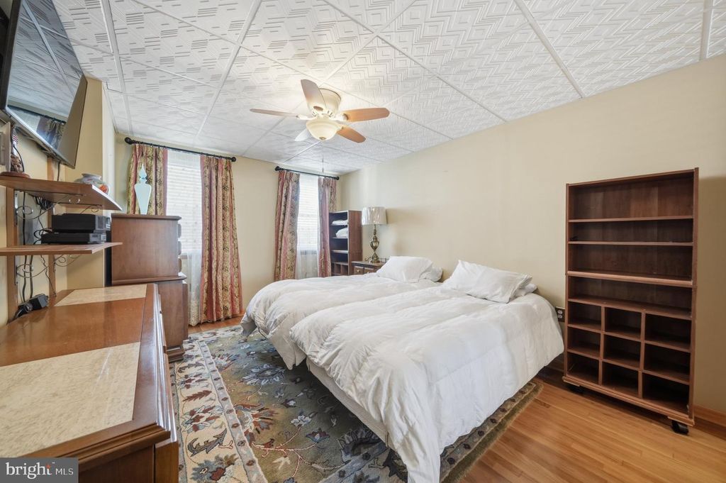 2110 S BROAD ST, PHILADELPHIA, PA 19145 — photo 3