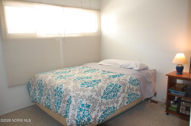 3016 Lambert Drive, Toledo, OH 43613