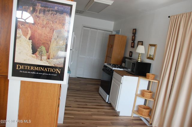 3016 Lambert Drive, Toledo, OH 43613