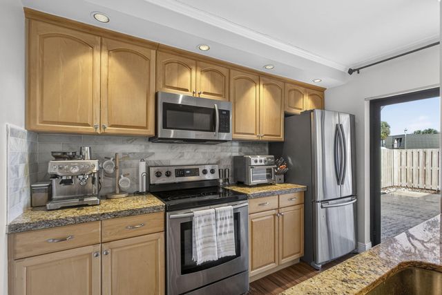 1101 11TH Way, West Palm Beach, FL 33407