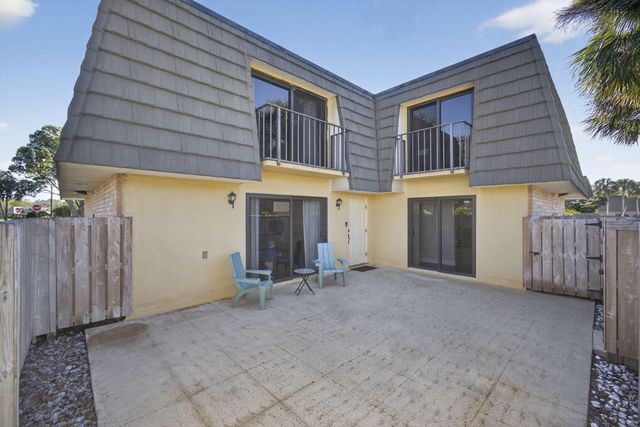 1101 11TH Way, West Palm Beach, FL 33407