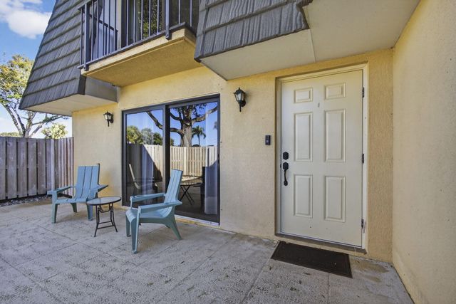 1101 11TH Way, West Palm Beach, FL 33407