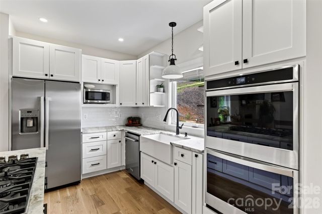 310 Magnolia Ridge Road, Swannanoa, NC 28778