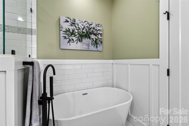 310 Magnolia Ridge Road, Swannanoa, NC 28778