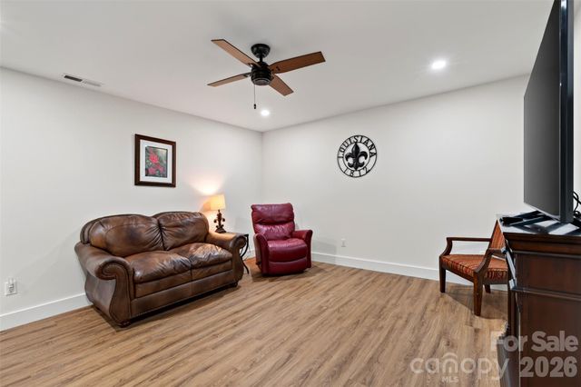 310 Magnolia Ridge Road, Swannanoa, NC 28778