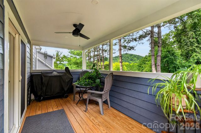 310 Magnolia Ridge Road, Swannanoa, NC 28778