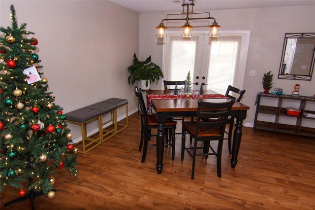 200 E Keanahalululu LN R, Bastrop, TX 78602