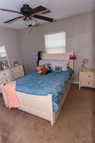 200 E Keanahalululu LN R, Bastrop, TX 78602