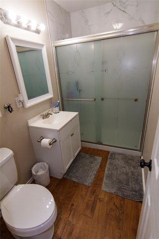 200 E Keanahalululu LN R, Bastrop, TX 78602