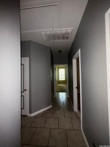 2518 SAGE HOLW, San Antonio, TX 78251