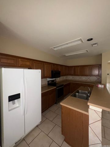 2518 SAGE HOLW, San Antonio, TX 78251
