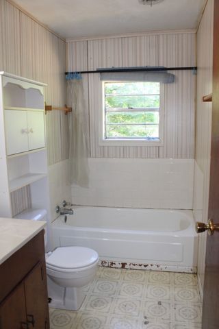 121 E Lynnwood Drive, Diamond City, AR 72630