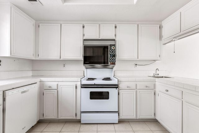 250 Serena Drive, Palm Desert, CA 92260