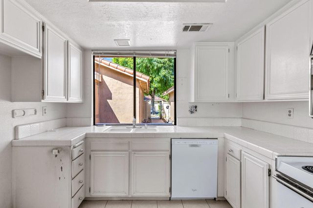 250 Serena Drive, Palm Desert, CA 92260