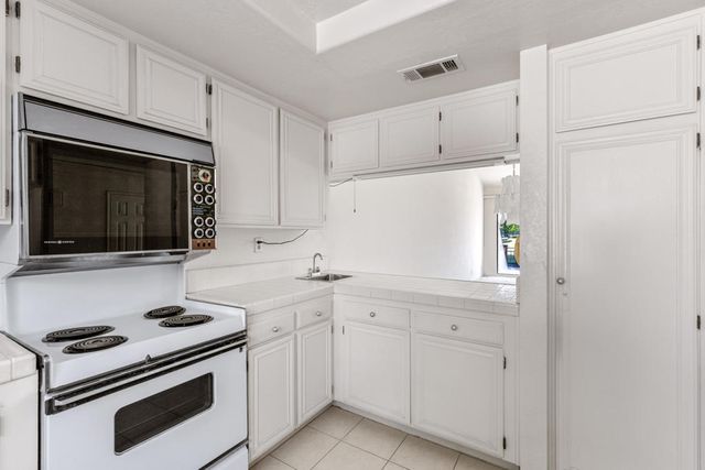 250 Serena Drive, Palm Desert, CA 92260