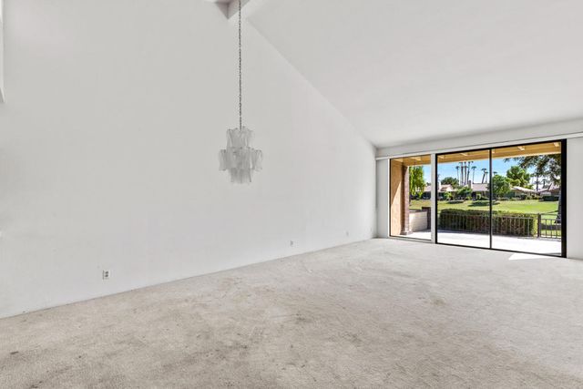 250 Serena Drive, Palm Desert, CA 92260