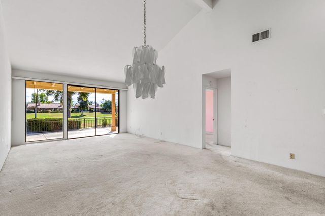 250 Serena Drive, Palm Desert, CA 92260