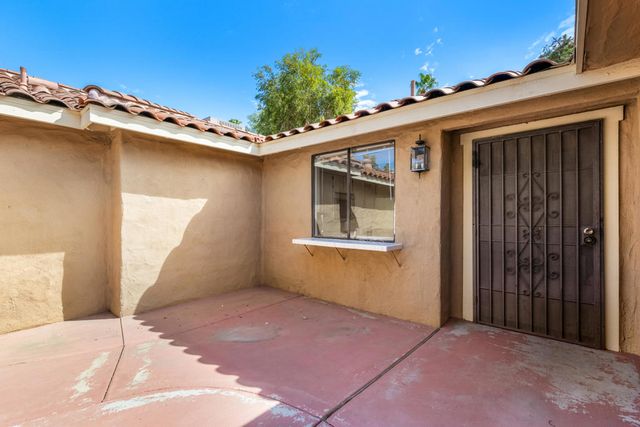 250 Serena Drive, Palm Desert, CA 92260