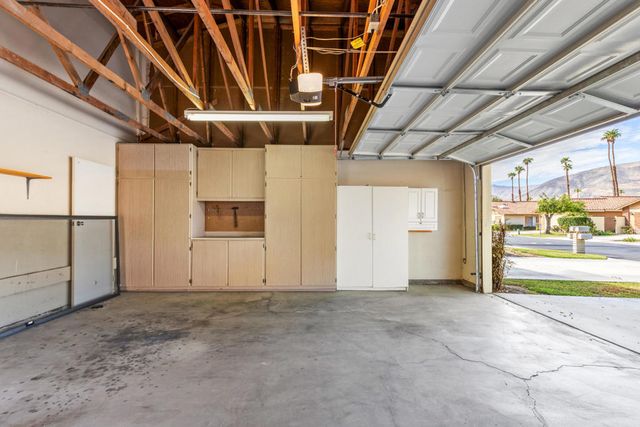 250 Serena Drive, Palm Desert, CA 92260