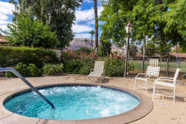 250 Serena Drive, Palm Desert, CA 92260