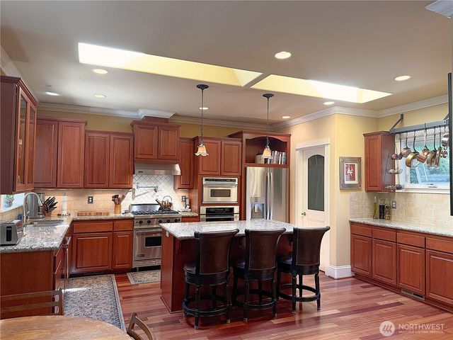 18210 Homeview Drive, Edmonds, WA 98026