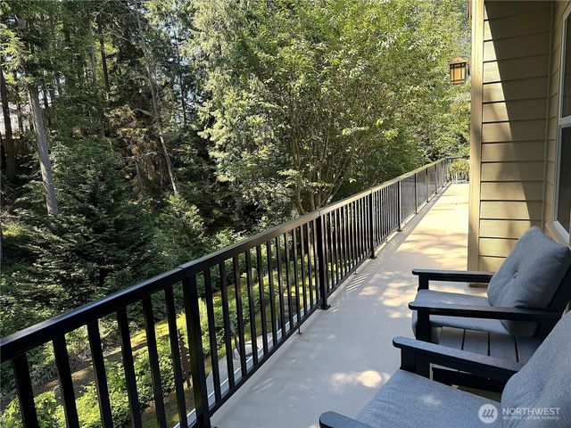 18210 Homeview Drive, Edmonds, WA 98026