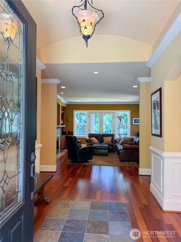 18210 Homeview Drive, Edmonds, WA 98026