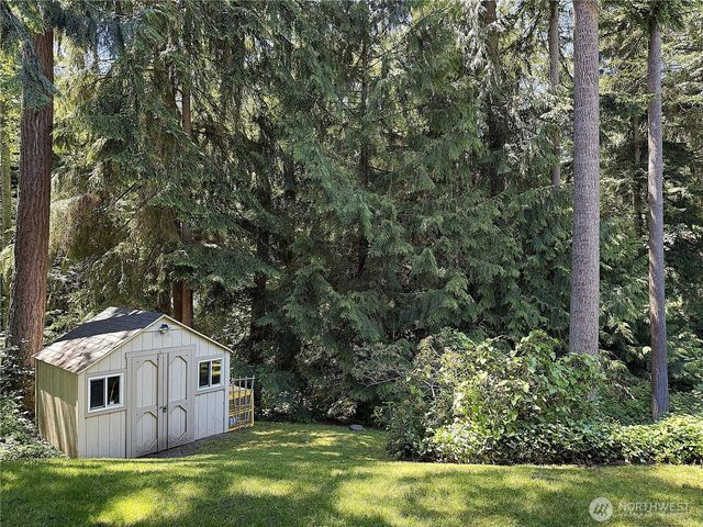 18210 Homeview Drive, Edmonds, WA 98026