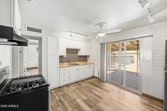 11118 W IOWA Avenue, Youngtown, AZ 85363