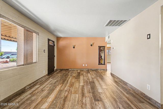 11118 W IOWA Avenue, Youngtown, AZ 85363