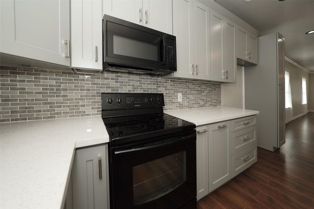 9305 Kentshire Drive, Houston, TX 77078