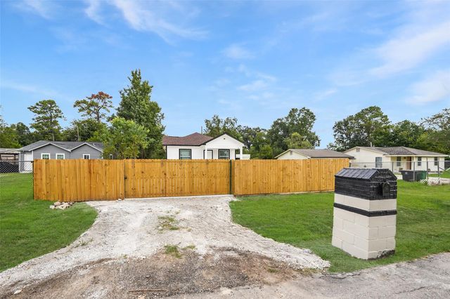 9305 Kentshire Drive, Houston, TX 77078