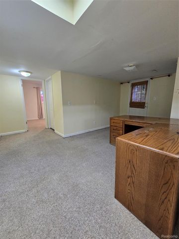 2310 Cumberland Drive, Troy, MI 48085