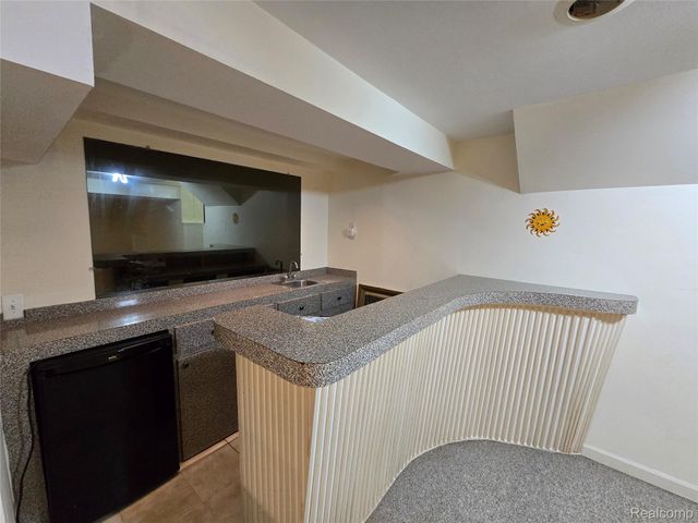2310 Cumberland Drive, Troy, MI 48085
