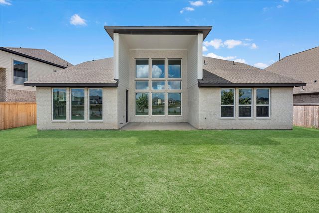 32411 Sandhill Place Street, Fulshear, TX 77441