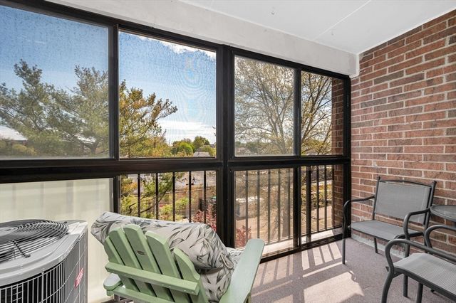 49 Melrose St 4B, Melrose, MA 02176