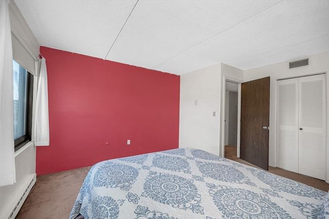 49 Melrose St 4B, Melrose, MA 02176