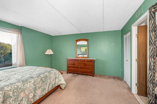 49 Melrose St 4B, Melrose, MA 02176