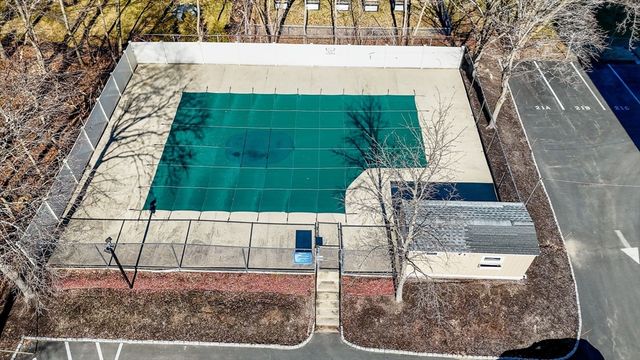 49 Melrose St 4B, Melrose, MA 02176
