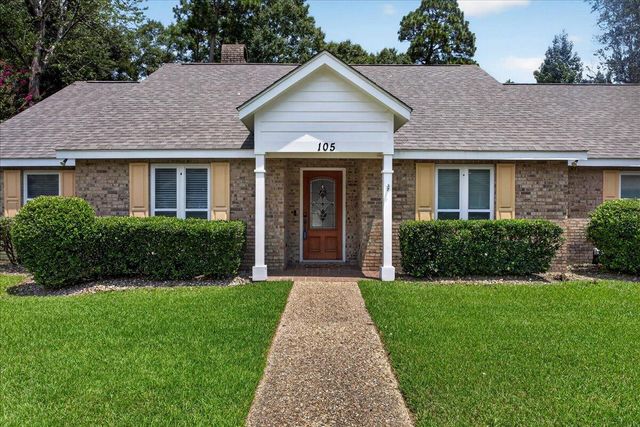 105 Wellington Cir., Hattiesburg, MS 39402