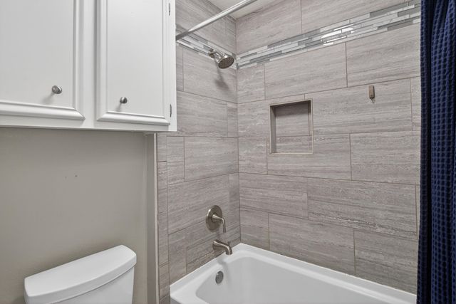 105 Wellington Cir., Hattiesburg, MS 39402